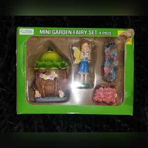 NWT True Living Outdoors Miniature Fairy Garden 4-Piece Set 